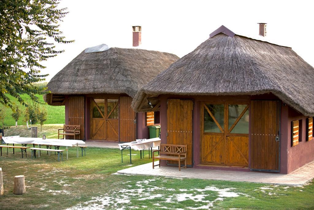Argenta Agriturismo Bassara Le Capanne المظهر الخارجي الصورة